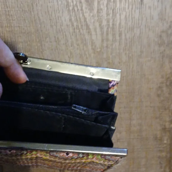 Wallet - Picture 7 of 9